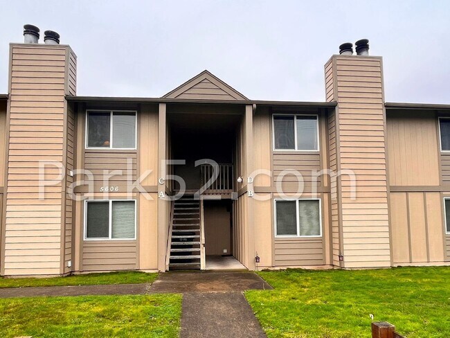 5606 Parker Rd E in Sumner, WA - Building Photo - Building Photo