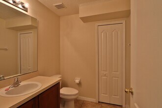745 Ashworth Overlook Dr in Apopka, FL - Building Photo - Building Photo