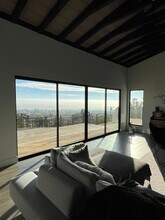 353 Mariposa Dr in Ventura, CA - Building Photo - Building Photo