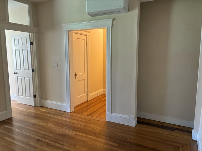 32 Park Vale Ave, Unit 3 in Boston, MA - Foto de edificio - Building Photo