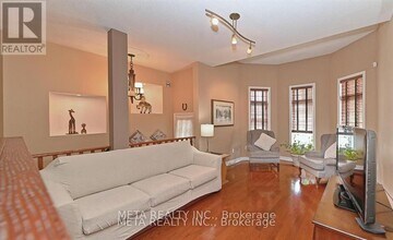 138 Van Scott Dr in Brampton, ON - Building Photo - Building Photo