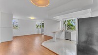 1532 Drexel Ave, Unit 300 in Miami Beach, FL - Building Photo - Building Photo