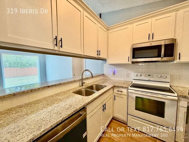 319 Iberis Dr in Arlington, TX - Building Photo - Building Photo
