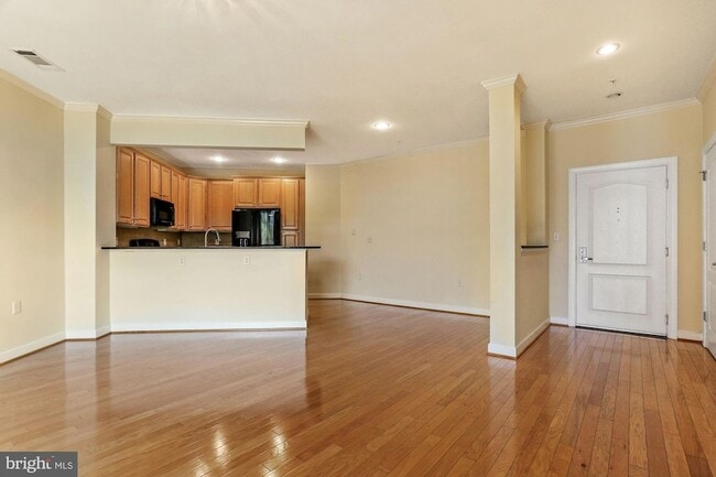 400 Cameron Station Blvd, Unit 315 in Alexandria, VA - Building Photo - Building Photo