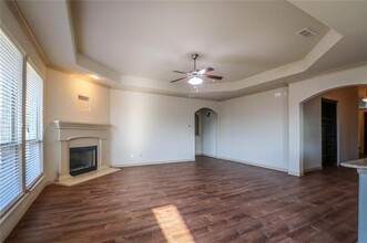 6805 San Fernando Dr in Fort Worth, TX - Building Photo - Building Photo