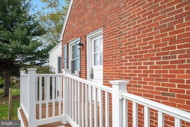 108 W 12th St in Front Royal, VA - Foto de edificio - Building Photo