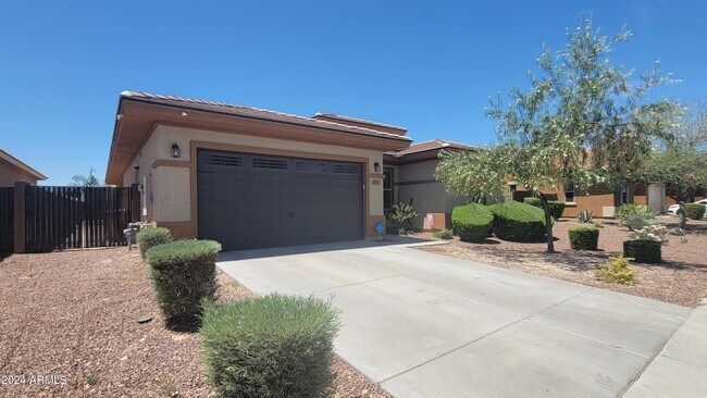18617 W Williams St in Goodyear, AZ - Building Photo - Building Photo