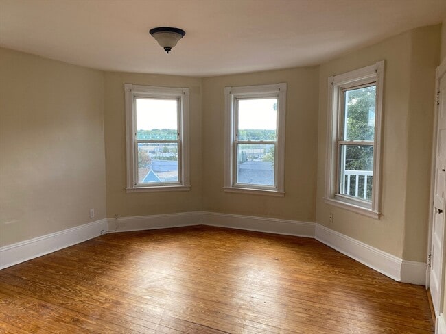 17 Hazel St in Salem, MA - Building Photo - Building Photo