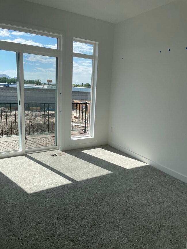 3543 S Lydia Ann Ln in West Valley City, UT - Foto de edificio - Building Photo