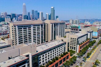 260 King St in San Francisco, CA - Building Photo - Building Photo