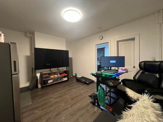 property at 527 8th St