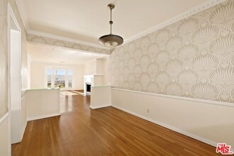 1344 N Crescent Heights Blvd in West Hollywood, CA - Building Photo - Building Photo