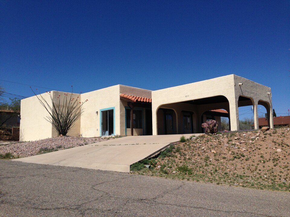 553 Paseo Petirojo, Unit Apt 1 in Rio Rico, AZ - Building Photo