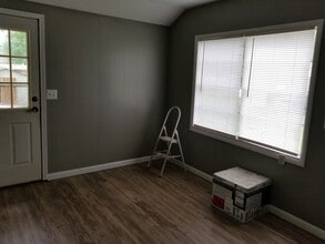 809 S Rogers St in Clarksville, AR - Building Photo - Building Photo