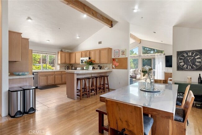 1733 Arteique Rd in Topanga, CA - Building Photo - Building Photo