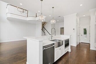 21 Rivers Edge Dr in Tarrytown, NY - Building Photo - Building Photo