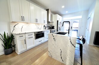 3607 Charlotte St in Pittsburgh, PA - Foto de edificio - Building Photo