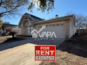 1211 Tinson in San Antonio, TX - Building Photo - Building Photo