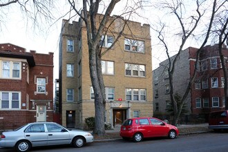Rogers Park in Chicago, IL - Foto de edificio - Building Photo