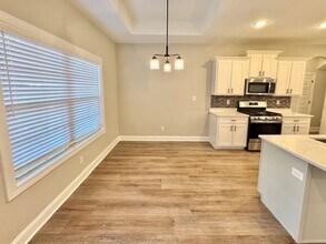 570 Tucker View Dr in Cordova, TN - Building Photo - Building Photo