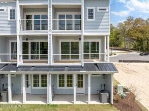 2589 Alvernia Dr in Castle Hayne, NC - Building Photo - Building Photo