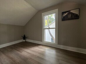 626 W 6th St in Waterloo, IA - Building Photo - Building Photo
