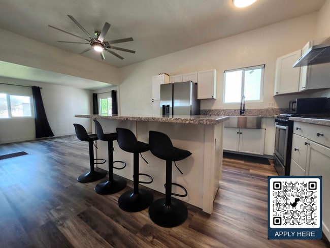 property at 164-170 N Gale Hill Ave
