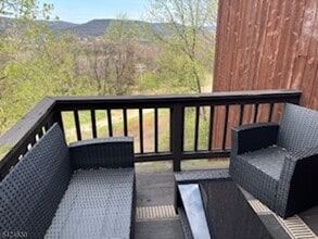 5 Arapahoe Dr in Vernon, NJ - Building Photo - Building Photo