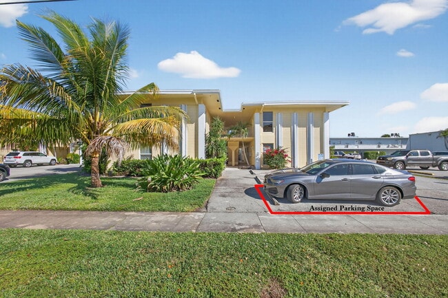 property at 727 Hummingbird Way