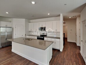 106 Island Plumeria Ln in Henderson, NV - Building Photo - Building Photo