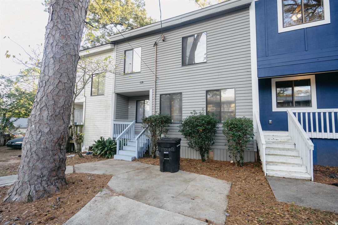 1900 Holmes St in Tallahassee, FL - Building Photo