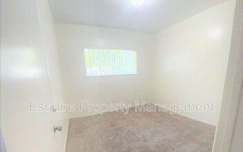 310 Hill St in Oxnard, CA - Building Photo - Building Photo