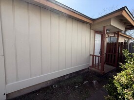 2120-2122 Andover Dr in Round Rock, TX - Building Photo