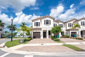 24720 SW 119th Pl in Homestead, FL - Building Photo - Building Photo