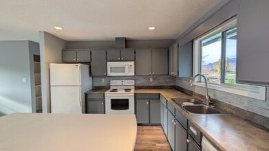 45119 Stevenson Rd in Chilliwack, BC - Building Photo - Building Photo