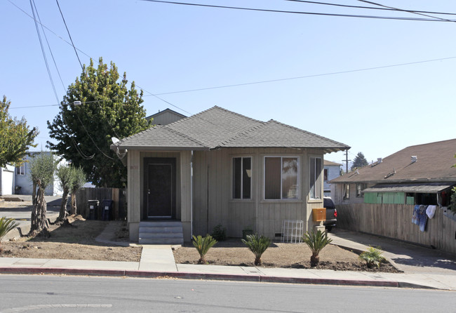 318 Sudden St in Watsonville, CA - Building Photo - Building Photo