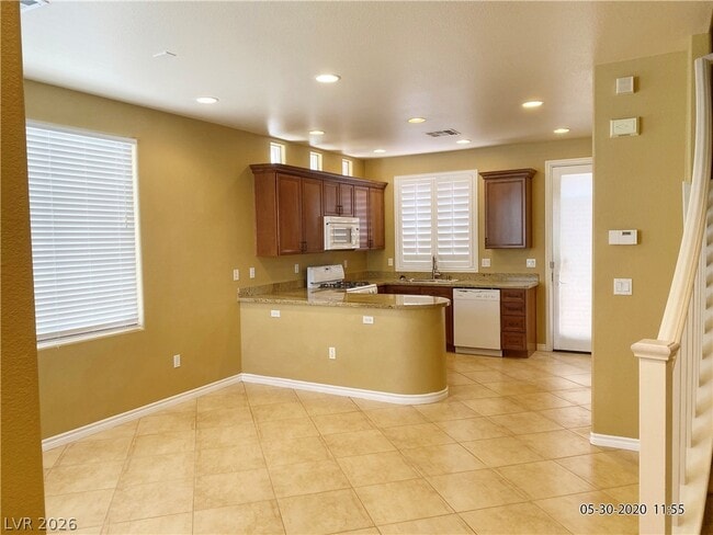 2266 Aragon Canyon St in Las Vegas, NV - Building Photo - Building Photo