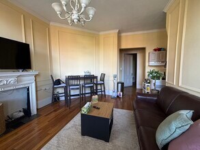 271 Dartmouth St, Unit 4J in Boston, MA - Building Photo - Building Photo