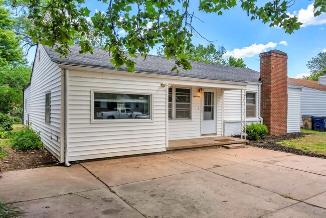 1040 N Baltimore Ave in Derby, KS - Building Photo - Building Photo