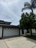 2210-2212 E Avalon Ave in Santa Ana, CA - Building Photo