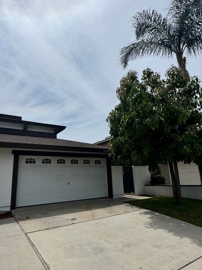 property at 2210-2212 E Avalon Ave