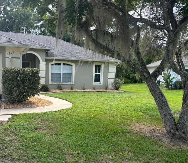 2704 Red Wing Village in DeLand, FL - Building Photo - Building Photo