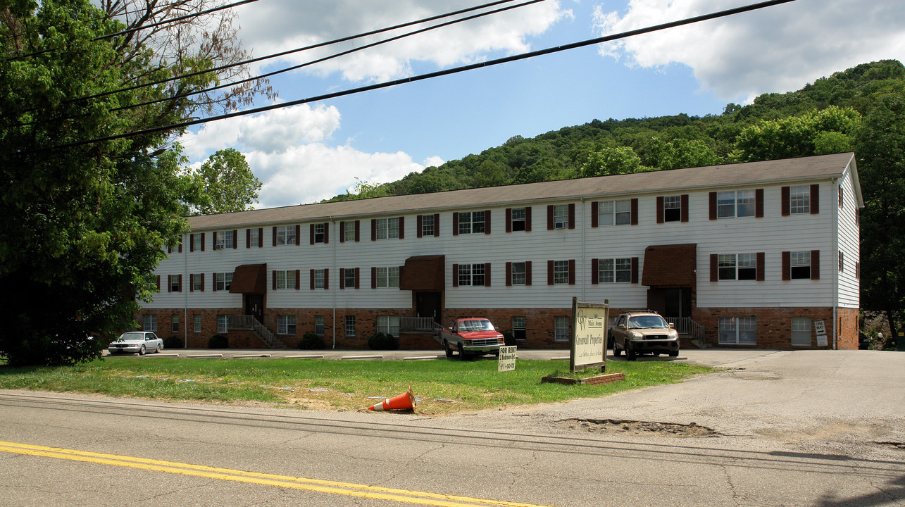 Riverside Landing in Nitro, WV - Building Photo