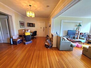 1688 Beacon St in Brookline, MA - Building Photo - Building Photo