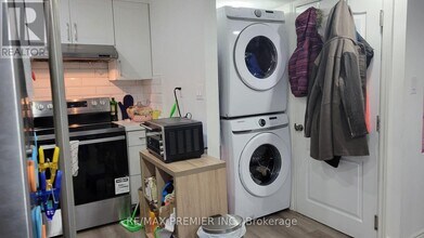99 Cabinet Crescent in Vaughan, ON - Building Photo - Building Photo