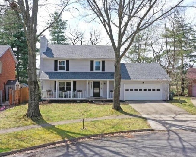 property at 1708 Oak Pl Ct