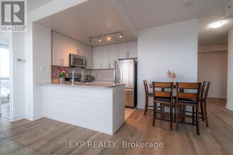 3985 Grand Park Dr in Mississauga, ON - Building Photo - Building Photo