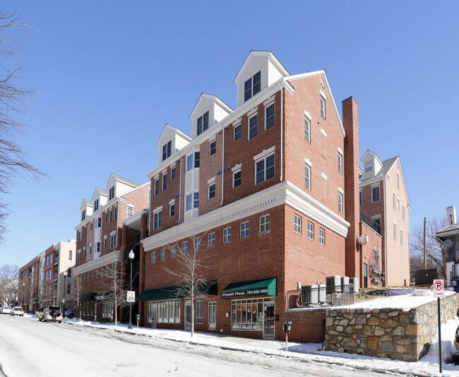 The Townes of Shirlington in Arlington, VA - Foto de edificio - Building Photo