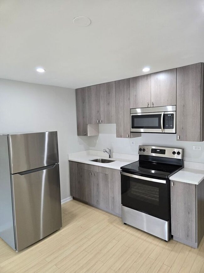 property at 1917 W 103rd St