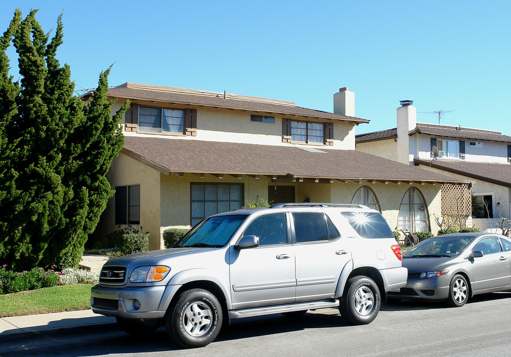 4126 Hilaria Way in Newport Beach, CA - Building Photo